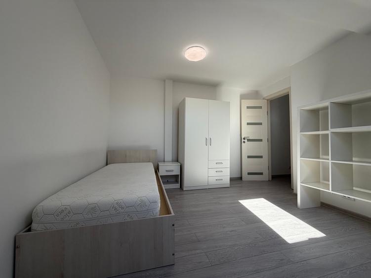 Apartament cu 3 camere decomandat în Vasile Aaron