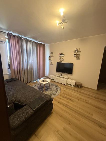 Inchiriez apartament 2 camere Rogerius - 3