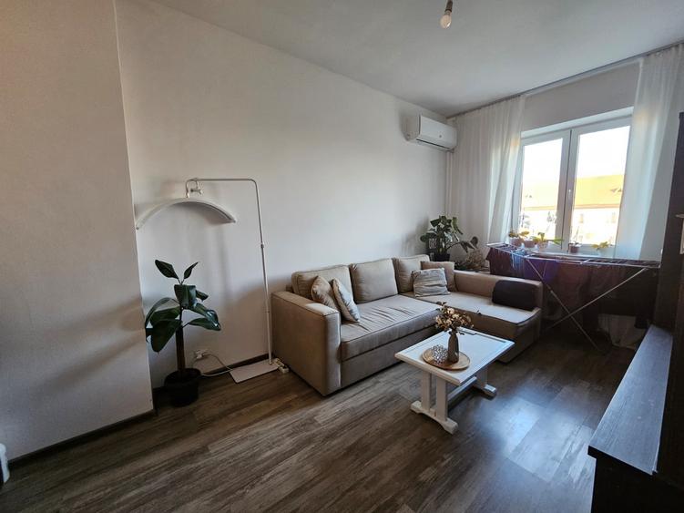 Apartament cu 2 camere decomandat, mobilat în Aeroport