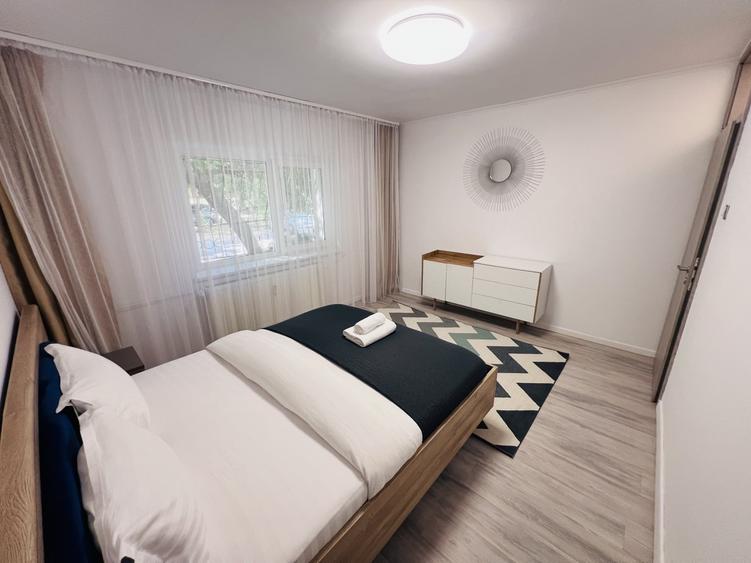 Apartament cu 2 camere decomandat, mobilat în Tei