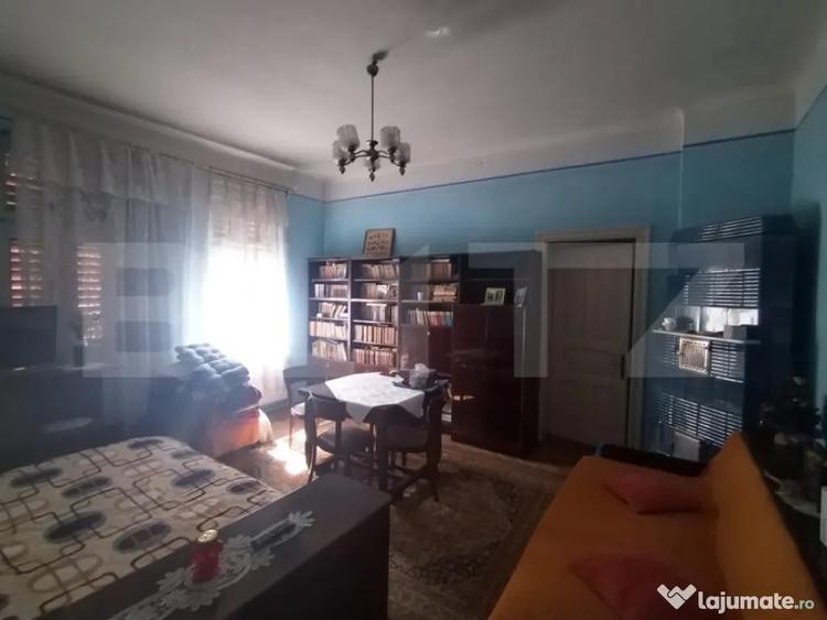 Casă cu 4 camere cu Teren 740 Mp în Cetate
