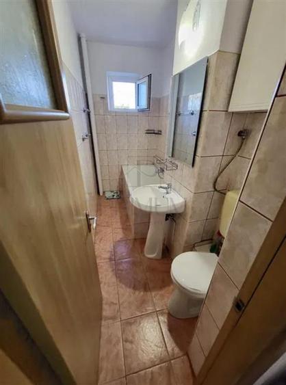 Apartament cu 2 camere semidecomandat, mobilat în Olimpia-Stadion