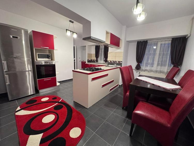 Apartament cu 3 camere decomandat în Ultracentral