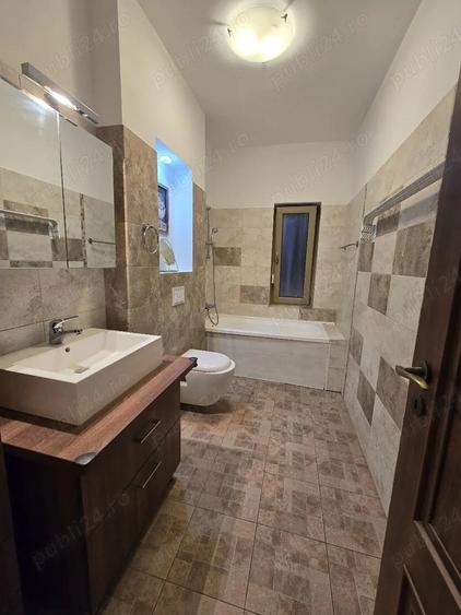 Apartament cu 2 camere semidecomandat în Dumbrăvița