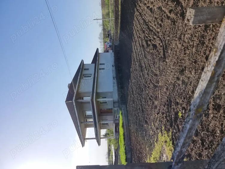 Casă cu 5 camere cu Teren 1200 Mp în Șeulia de Mureș