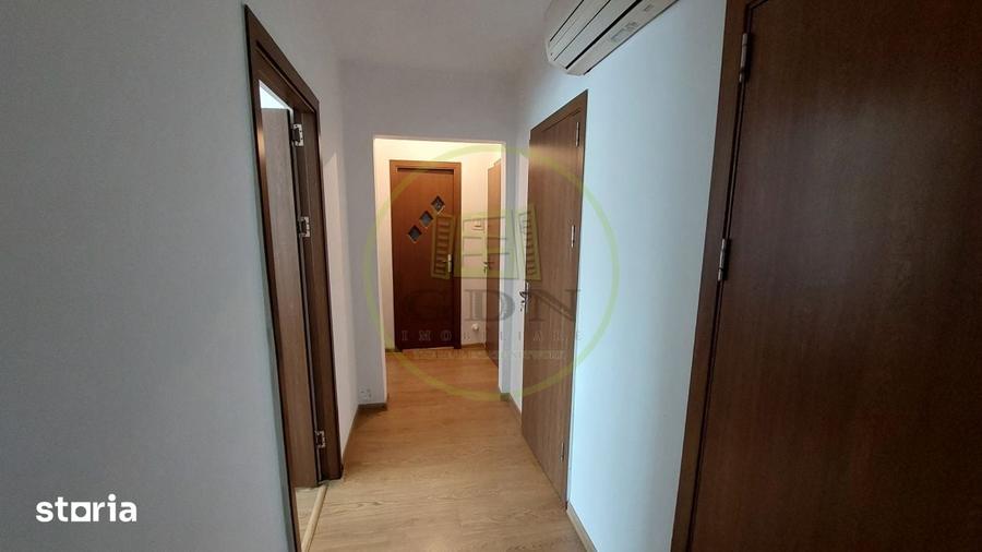 Apartament cu 3 camere decomandat în Brazda lui Novac