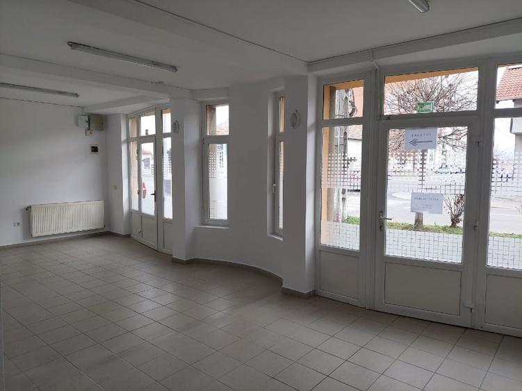 Spațiu comercial, de 42 mp, în Ultracentral
