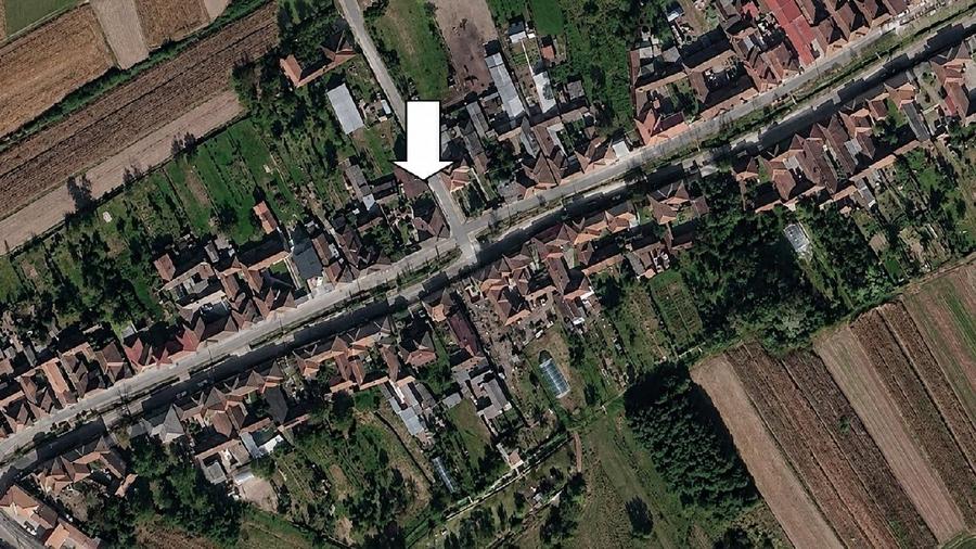 Casă individuală cu 4 camere cu Teren 1931 Mp în Lunca