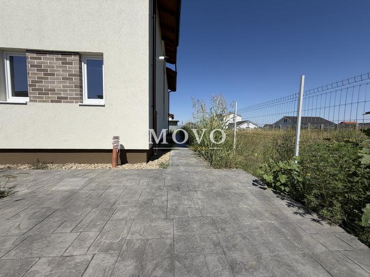 Duplex cu 4 camere cu Canalizare în Moșnița Nouă