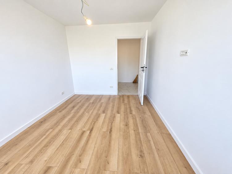 Apartament cu 2 camere semidecomandat în Basarabia