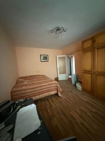 Garsonieră decomandată în Radu Negru