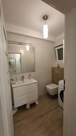Casă cu Canalizare în Central