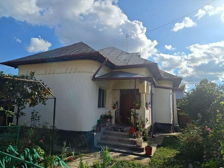 Casă cu 3 camere în Central