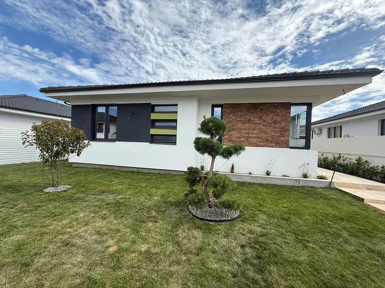 Casă cu 3 camere cu Teren 416 Mp în Exterior Vest