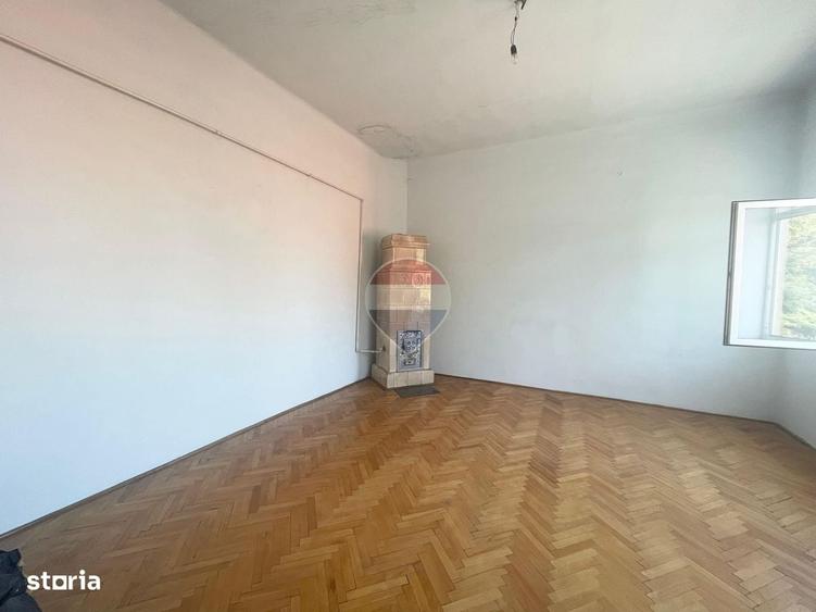 Casă cu 3 camere în Central
