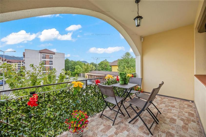Apartament cu 2 camere decomandat în Tractorul