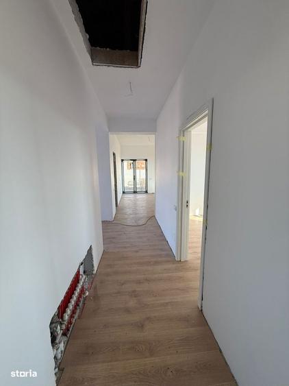 Casă cu 4 camere cu Teren 400 Mp în Clinceni