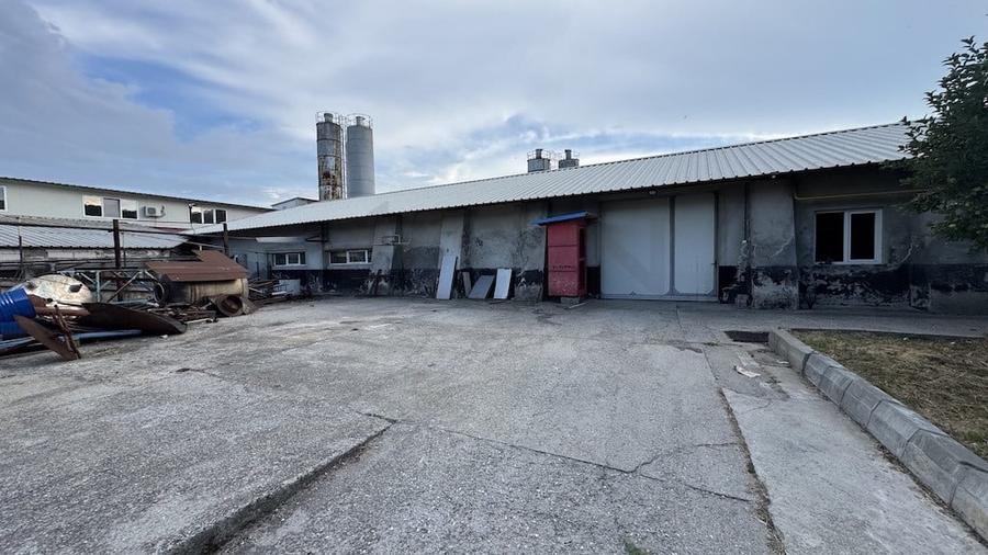 Spațiu comercial, de 1,300 mp, în Căzănești