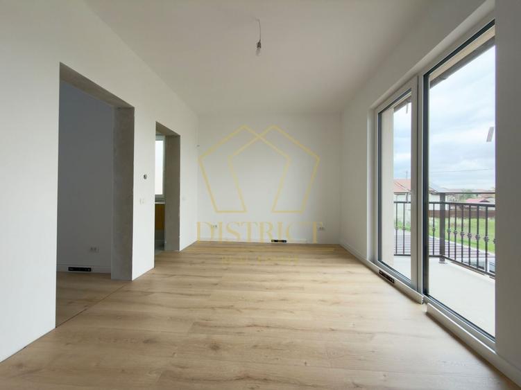 Duplex cu 4 camere cu Canalizare în Dumbrăvița