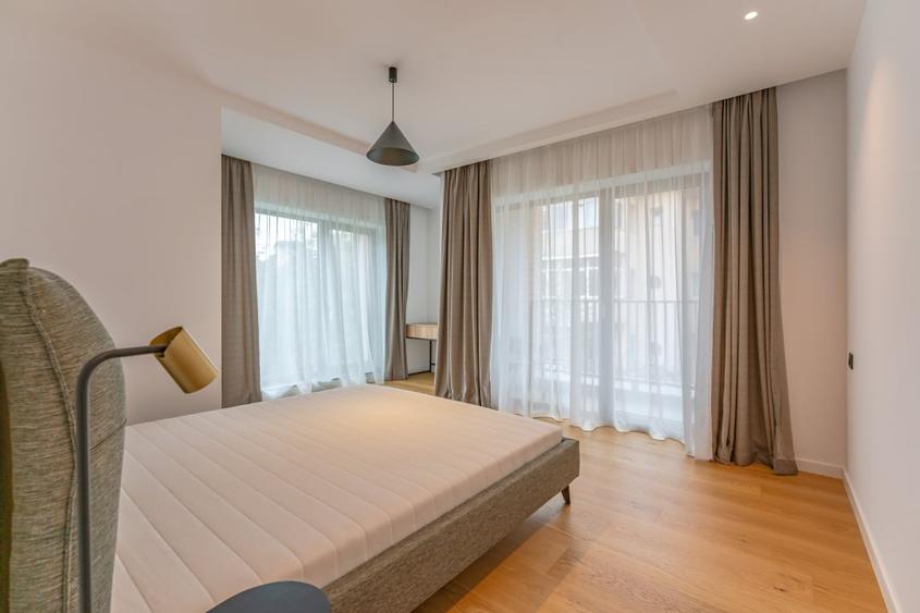 Apartament cu 3 camere decomandat, mobilat în Ultracentral
