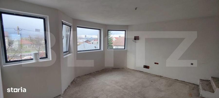 Casă cu 4 camere cu Teren 1000 Mp în Dumbrava