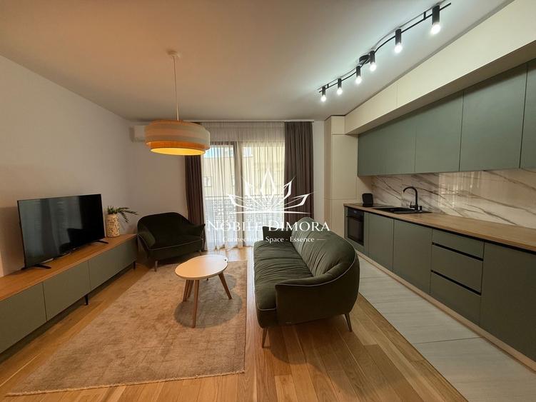Apartament cu 3 camere decomandat, mobilat în Central