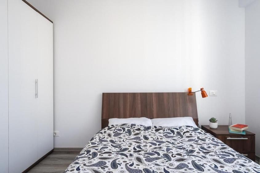 Apartament cu 2 camere decomandat, mobilat în Mihai Bravu