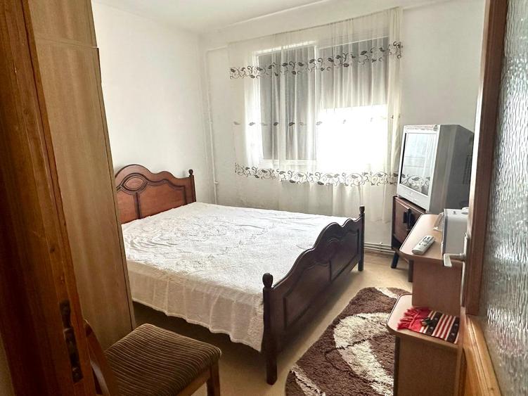 Apartament cu 2 camere semidecomandat în Alexandru cel Bun