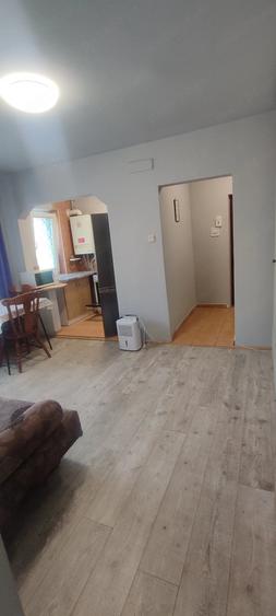 Apartament cu 2 camere nedecomandat în Central