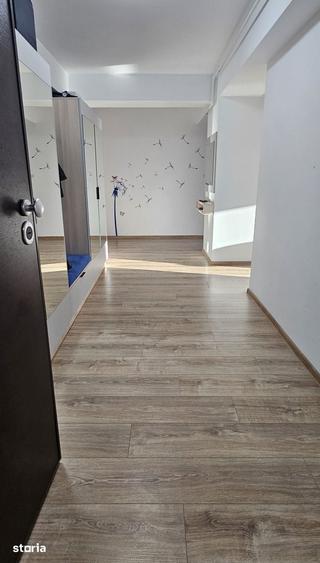 Apartament cu 3 camere în Gruiu
