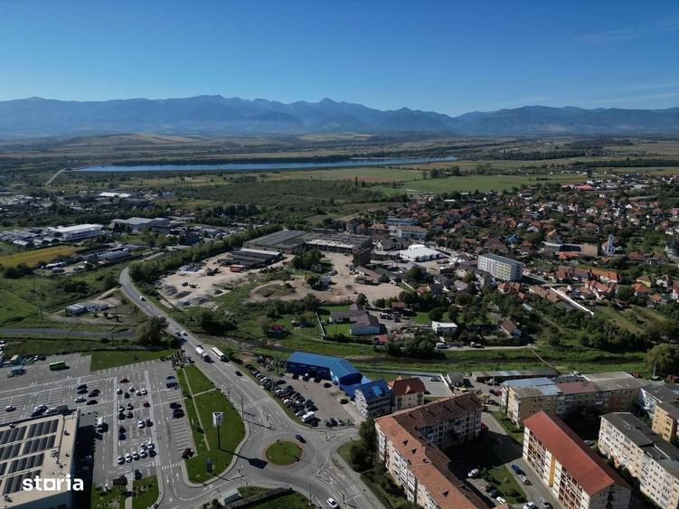 Spațiu comercial, în Central