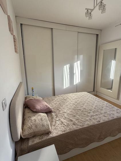 Apartament cu 2 camere semidecomandat în Alexandriei