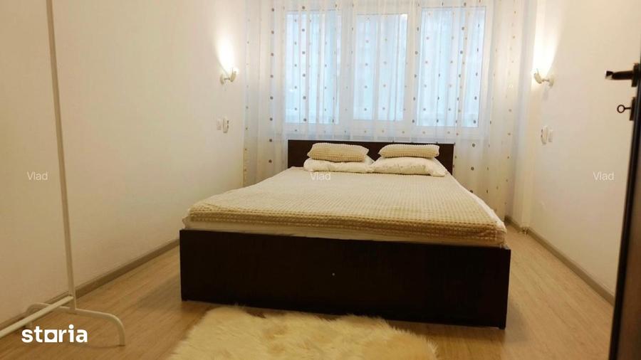 Apartament cu 3 camere semidecomandat în Militari
