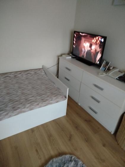 Apartament cu 2 camere semidecomandat în Grădiște