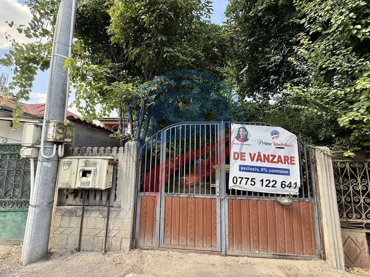 Casă individuală cu 4 camere cu Canalizare în Central