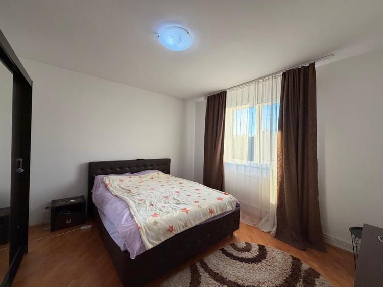 Duplex cu 8 camere cu Piscina în Cetate