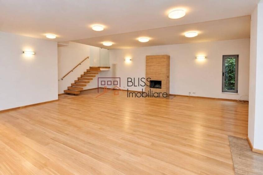Casă cu 6 camere cu Garaj în Băneasa