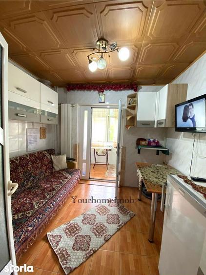 Apartament cu 2 camere decomandat în Rovine