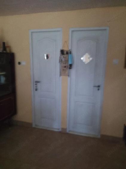 Casă cu 2 camere cu Teren 1198 Mp în Central