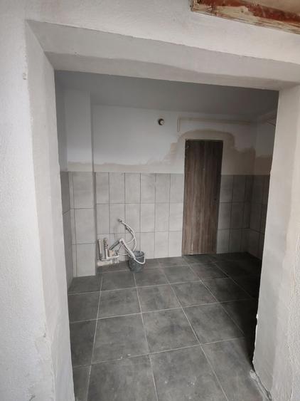 Garsonieră decomandată în Dorobanți
