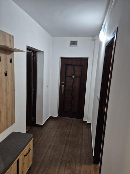 Garsonieră decomandată în Micro 17