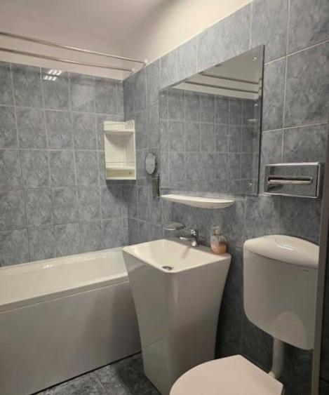 Apartament cu 3 camere decomandat, mobilat în Drumul Taberei