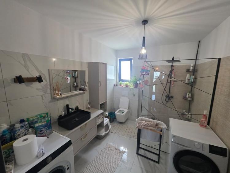 Casă individuală cu 3 camere cu Teren 497 Mp în Exterior Sud