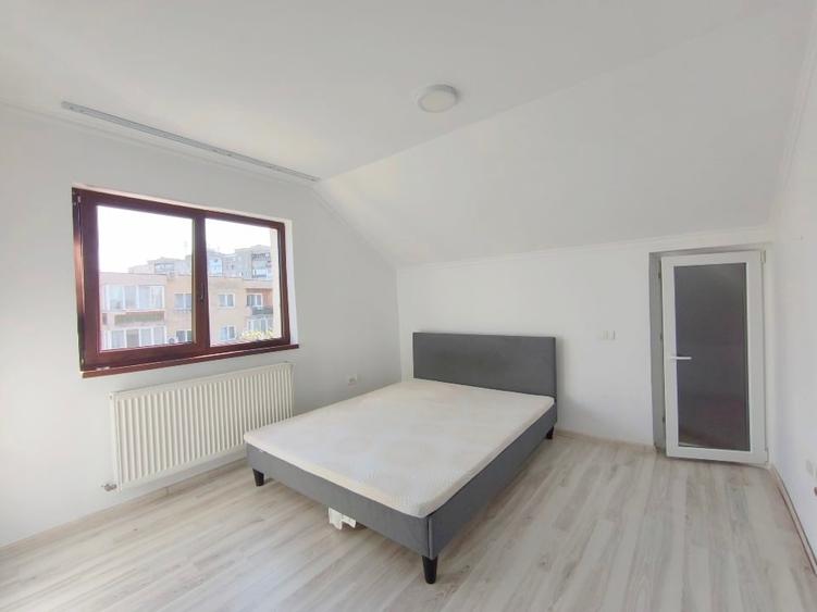 Apartament cu 4 camere decomandat, mobilat în UTA