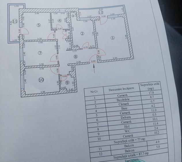 Apartament cu 4 camere decomandat în Răcădău