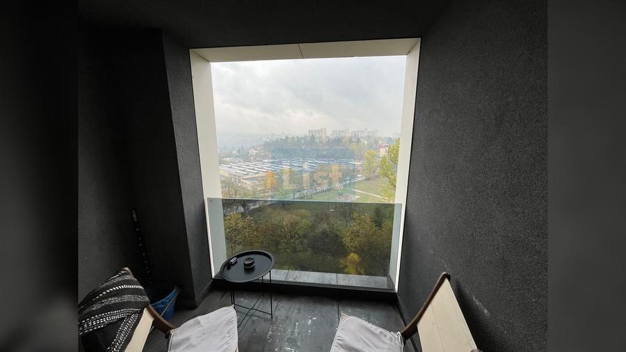 Apartament cu 3 camere semidecomandat, mobilat în Gheorgheni