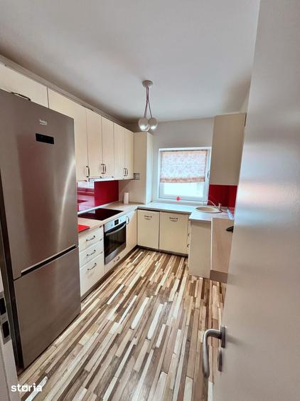 Apartament cu 4 camere decomandat în Andrei Mureșanu