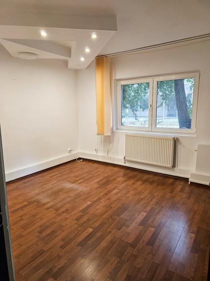 Apartament cu 2 camere în P-ța Alba Iulia