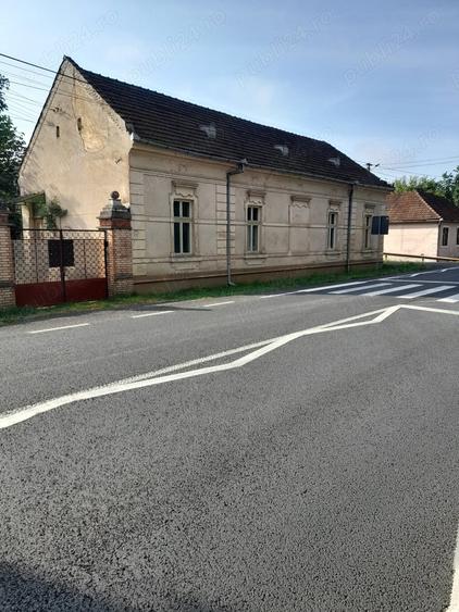 Casă cu 6 camere în Zam