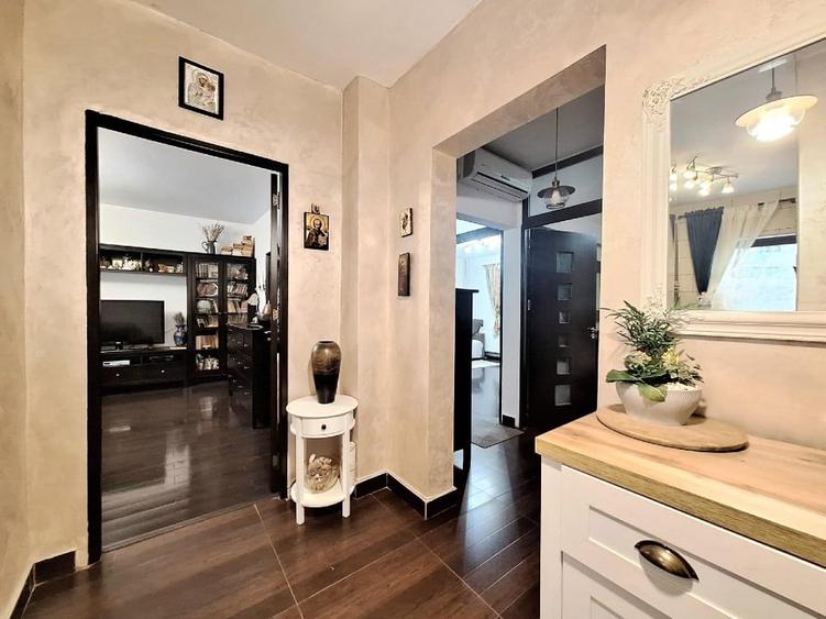 Apartament cu 3 camere, mobilat în 13 Septembrie